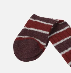 57009 Socks Wine
